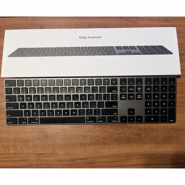 Apple magic keyboard US テンキー付 スタンド付属