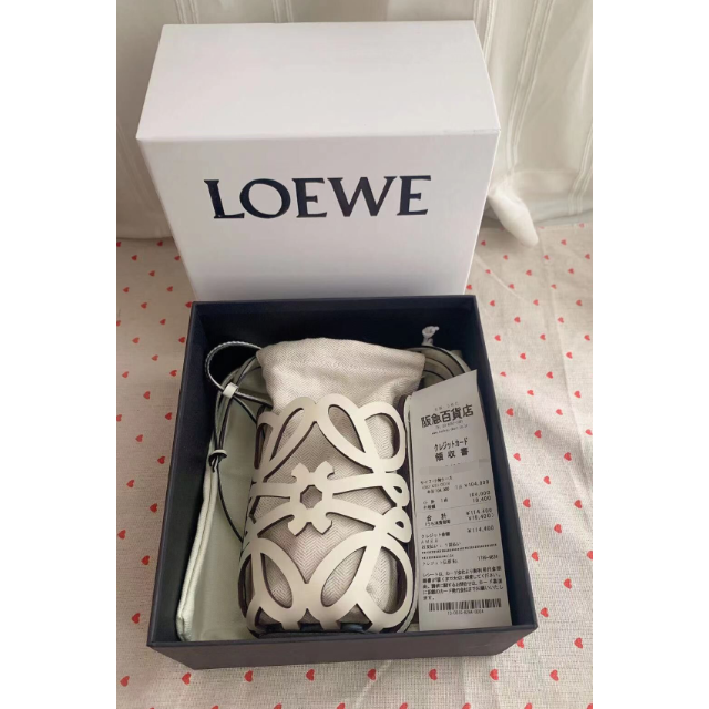 ふるさと割】 LOEWE アナグラム カットアウト ショルダー ポーチ