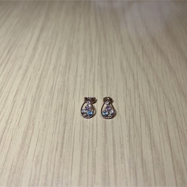 STAR JEWELRY(スタージュエリー)のスタージュエリー　マルチカラーティアStuds P  k10 ゴールド　ピアス レディースのアクセサリー(ピアス)の商品写真