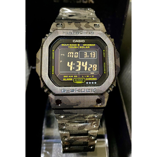 ジーショック(G-SHOCK)の【反転液晶】gw-m5610 フルメタルカスタム　ブラック迷彩　カモフラ(腕時計(デジタル))