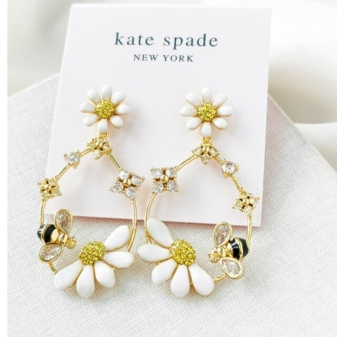 kate spade new york(ケイトスペードニューヨーク)の【新品】kate spade ケイトスペードピアス　Dazzling Daisi レディースのアクセサリー(ピアス)の商品写真