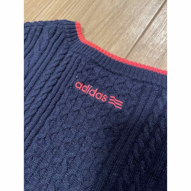 adidas(アディダス)のアディダスゴルフ テーラーメイド ニット ベスト刺繍 ウール　ゴルフウェア　　L スポーツ/アウトドアのゴルフ(ウエア)の商品写真