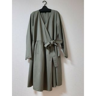 コス(COS)の#COS　カシュクールタイプワンピース　綿100% カーキ色　42   美品(ひざ丈ワンピース)