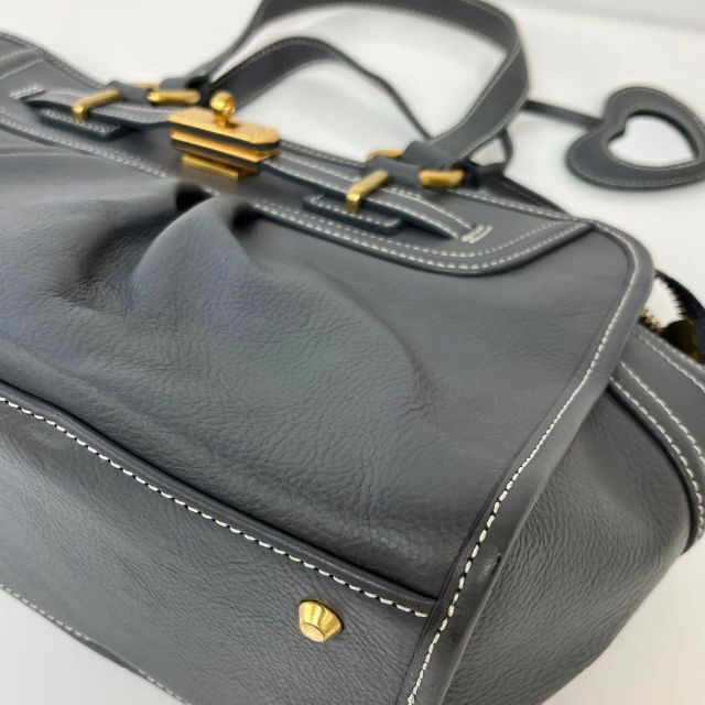 美品✨サマンサタバサ　ハンドバッグ　ショルダーバッグ　グレー　通勤　おしゃれ レディースのバッグ(ショルダーバッグ)の商品写真