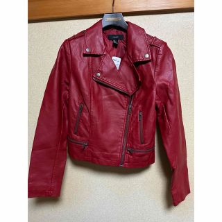 フォーエバートゥエンティーワン(FOREVER 21)の【最終値下げ！！】新品 赤色ライダース (ライダースジャケット)