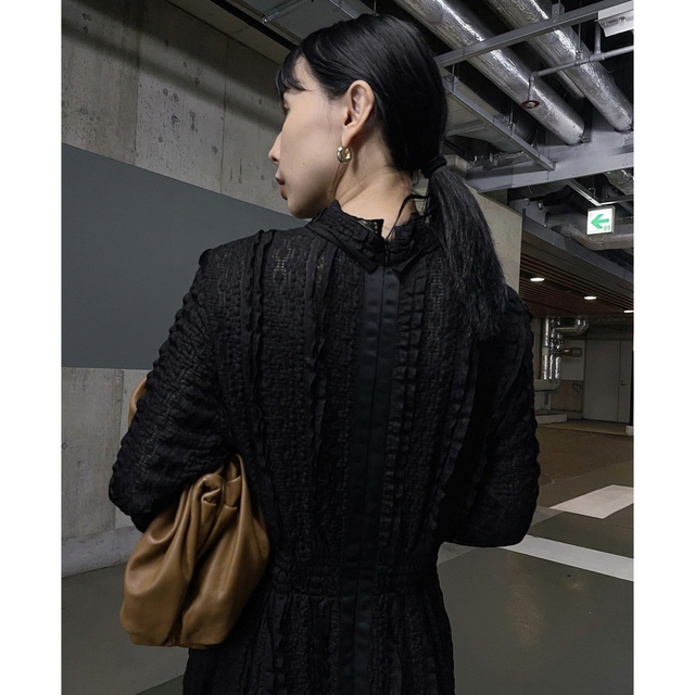 Ameri VINTAGE(アメリヴィンテージ)の【売り切り】 LIMITED VINTAGE LACE DRESS  Ameri レディースのワンピース(ロングワンピース/マキシワンピース)の商品写真