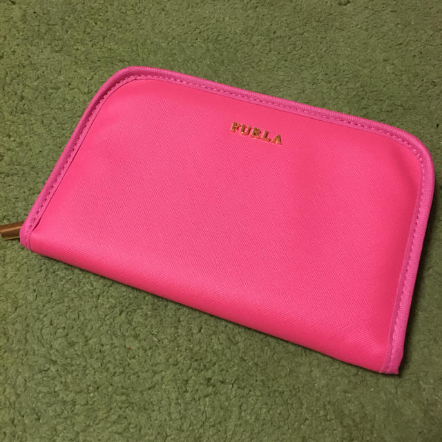 Furla(フルラ)のフルラ♡FURLA♡マルチケース♡付録 レディースのファッション小物(ポーチ)の商品写真