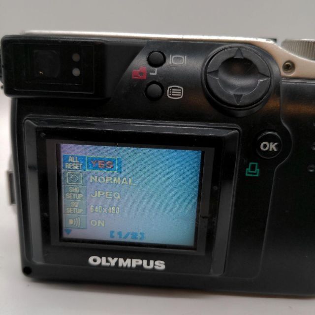 OLYMPUS(オリンパス)の✨希少✨C-2000ZOOM　✨現状販売品✨　✨お買い得品✨ スマホ/家電/カメラのカメラ(コンパクトデジタルカメラ)の商品写真