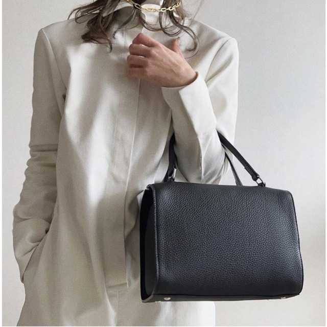定期入れの chiiiibag ch!iii ブラック ボストン ハンドバッグ - www