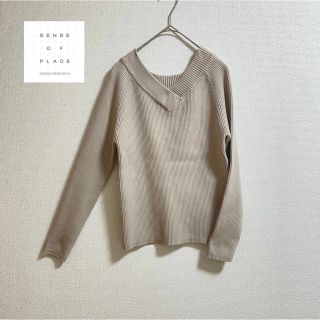 センスオブプレイスバイアーバンリサーチ(SENSE OF PLACE by URBAN RESEARCH)の【美品】センスオブプレイス Vネック薄手ニット アイボリー(ニット/セーター)