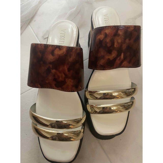 MURUA(ムルーア)のムルーア　MURUA クリアウェッジサンダル　35 美品 レディースの靴/シューズ(サンダル)の商品写真