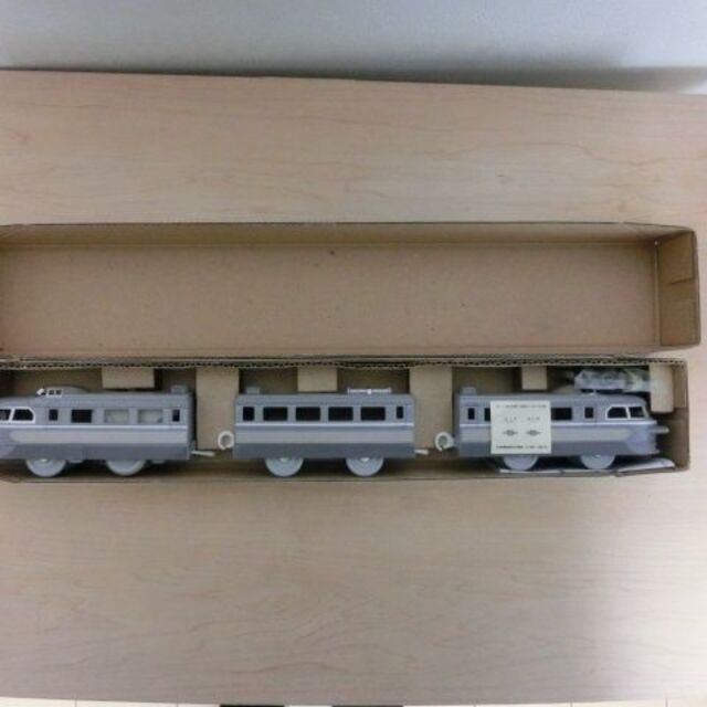 Takara Tomy - 【絶版品】ウルトラQ 異次元列車 小田急 Takara Tomy - 【絶版品】ウルトラQ 異次元列車 小田急