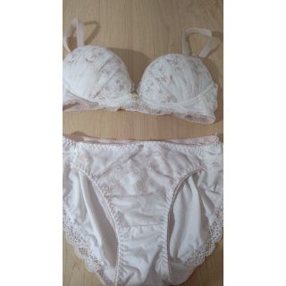 チュチュアンナ(tutuanna)のmin様専用☆tutuanna運命のブラノンワイヤーブラジャーショーツセット(ブラ&ショーツセット)