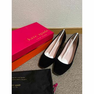 ケイトスペードニューヨーク(kate spade new york)のケイトスペード  パンプス　黒　セレモニー　ビジュー　24.5(ハイヒール/パンプス)