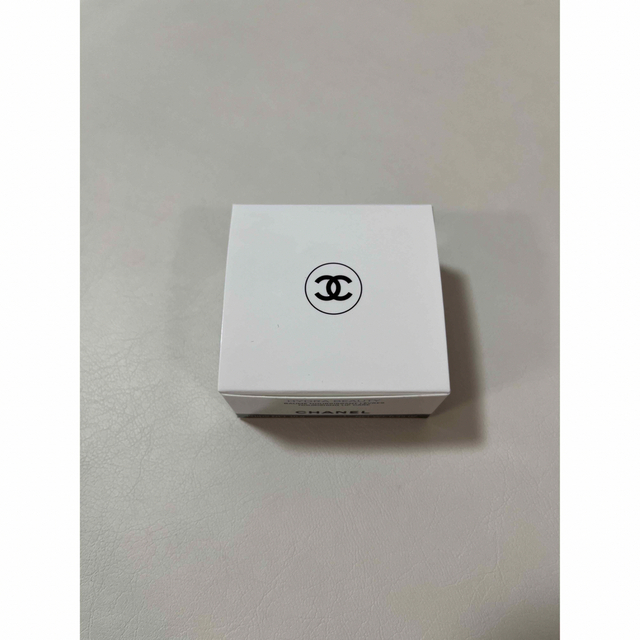 CHANEL(シャネル)のCHANEL イドゥラ ビューティ リップ  バーム コスメ/美容のスキンケア/基礎化粧品(リップケア/リップクリーム)の商品写真