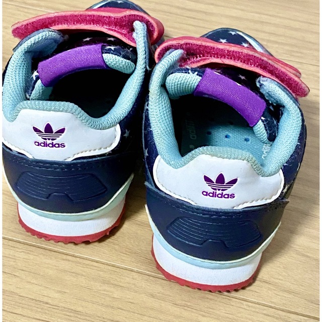 adidas(アディダス)のadidas アディダス　ベビー　12 女の子　スニーカー　靴　美品 キッズ/ベビー/マタニティのベビー靴/シューズ(~14cm)(スニーカー)の商品写真