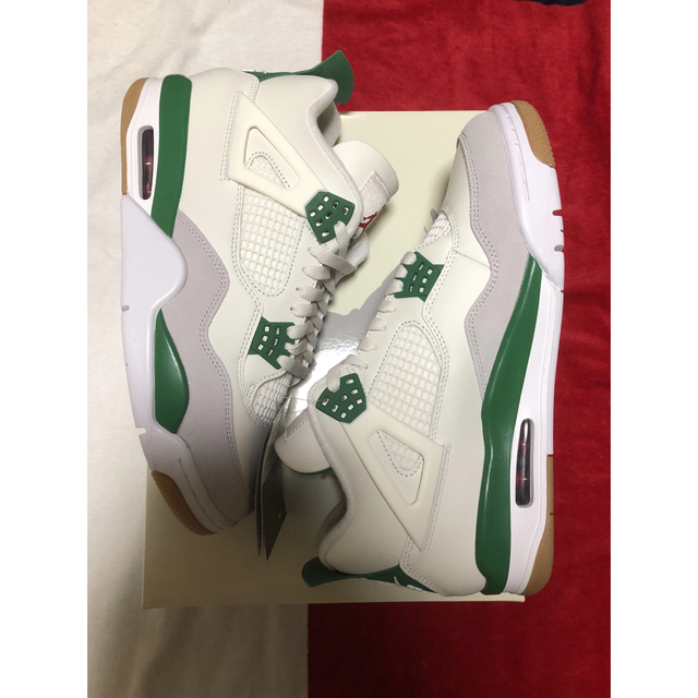 Jordan Brand（NIKE）(ジョーダン)のNike SB × Air Jordan 4 Pine Green メンズの靴/シューズ(スニーカー)の商品写真