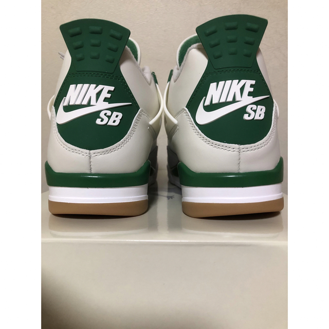 Jordan Brand（NIKE）(ジョーダン)のNike SB × Air Jordan 4 Pine Green メンズの靴/シューズ(スニーカー)の商品写真