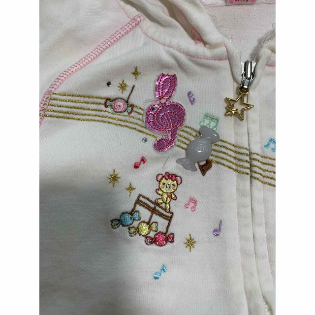 mezzo piano(メゾピアノ)のmezzo pianoのパーカーうさ耳つき🐰　中古 キッズ/ベビー/マタニティのキッズ服女の子用(90cm~)(ジャケット/上着)の商品写真