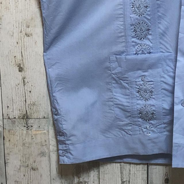 【ビッグサイズ 2XL】総刺繍 4つポケット 水色 キューバシャツ 半袖シャツ メンズのトップス(シャツ)の商品写真