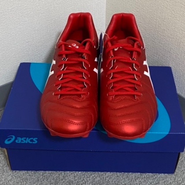 asics(アシックス)の☆アシックス☆2点セット☆新品☆トレシュー＆スパイク☆25.0☆ スポーツ/アウトドアのサッカー/フットサル(シューズ)の商品写真