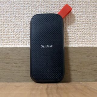 サンディスク(SanDisk)のSandisk 外付け SSD 1TB SDSSDE30-1T00(PC周辺機器)