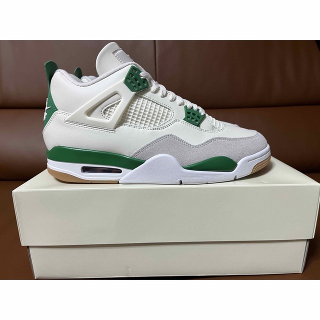 Nike SB × Air Jordan 4 Pine Green
