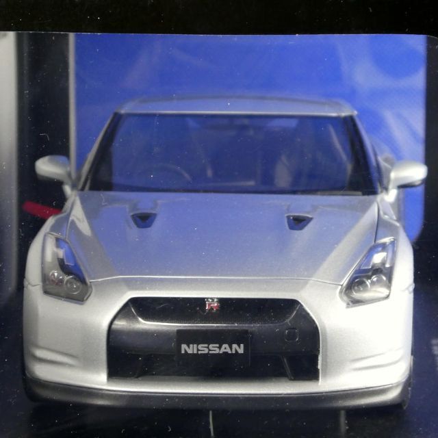 おもちゃ/ぬいぐるみ日産GT-R★オートアート★ミレニアム★リミテッドエディション★２０００個限定