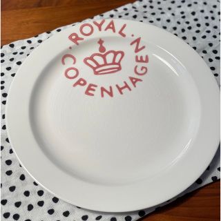 ロイヤルコペンハーゲン(ROYAL COPENHAGEN)のロイヤルコペンハーゲン　大皿　ピンク(食器)