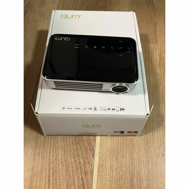 QUMI Q6-BK 小型プロジェクター QUMI Q6-BK 小型プロジェクター