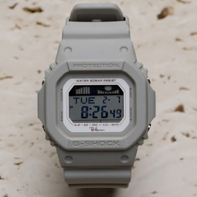 Ron Herman(ロンハーマン)のロンハーマン ’23別注 G-SHOCK GLX-5600  新品未使用・完売品 メンズの時計(腕時計(デジタル))の商品写真