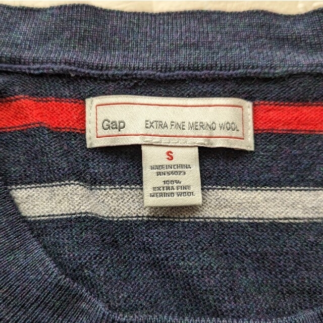 GAP(ギャップ)のセーター　ネイビーストライプ　GAP メンズのトップス(ニット/セーター)の商品写真