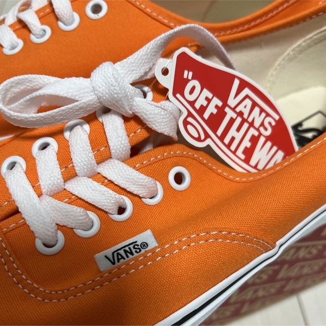 VANS(ヴァンズ)の【VANS】 AUTHENTIC オーセンティック オレンジ メンズの靴/シューズ(スニーカー)の商品写真