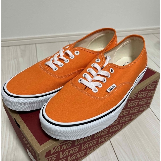 VANS(ヴァンズ)の【VANS】 AUTHENTIC オーセンティック オレンジ メンズの靴/シューズ(スニーカー)の商品写真