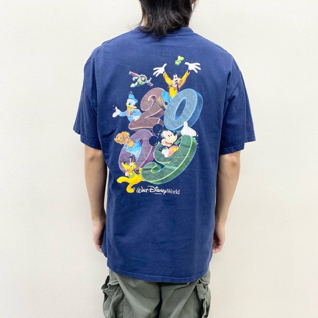 【中古】 ゆうパケット対応 ディズニー WALT DISNEY World Tシャツ 半袖 ミッキーマウス 両面 プリント Hanes サイズ：L  ネイビー 古着 中古 mellow | フリマアプリ ラクマ