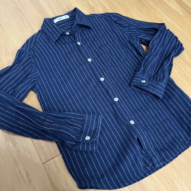 Right-on(ライトオン)のRight-on ストライプシャツ　キッズ140 キッズ/ベビー/マタニティのキッズ服男の子用(90cm~)(ブラウス)の商品写真