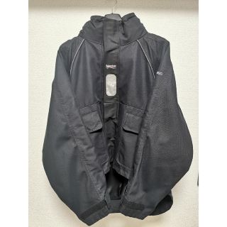 バレンシアガ(Balenciaga)のBalenciaga Cシェイプ マウンテンパーカー(マウンテンパーカー)