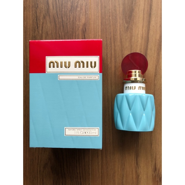 miumiu(ミュウミュウ)のちー様専用:ミュウミュウ オードパルファム  30mL コスメ/美容の香水(香水(女性用))の商品写真