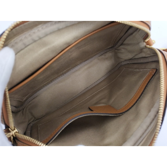 MCM(エムシーエム)のMCM ショルダーバッグ ヴィセトス クラシック PVCコーティング ブラウン系 レディースのバッグ(ショルダーバッグ)の商品写真