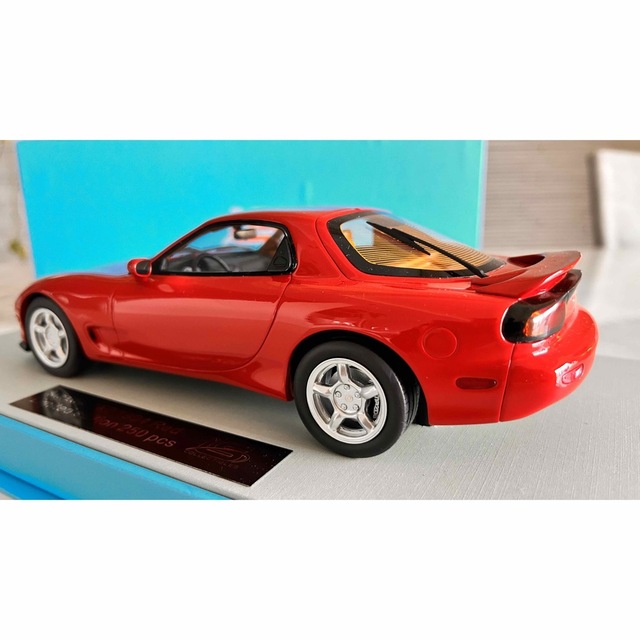 マツダRX7 1994 red 1/18  LS COLLECTIBLES エンタメ/ホビーのおもちゃ/ぬいぐるみ(ミニカー)の商品写真