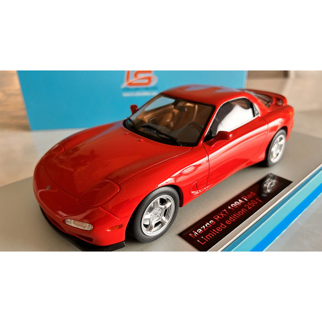 マツダRX7 1994 red 1/18  LS COLLECTIBLES エンタメ/ホビーのおもちゃ/ぬいぐるみ(ミニカー)の商品写真