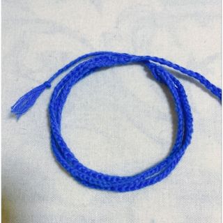 ミサンガ　ブレスレット　ハンドメイド　青　単色(ブレスレット/バングル)