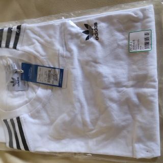 アディダス(adidas)のアディダス(Tシャツ)(Tシャツ/カットソー(半袖/袖なし))