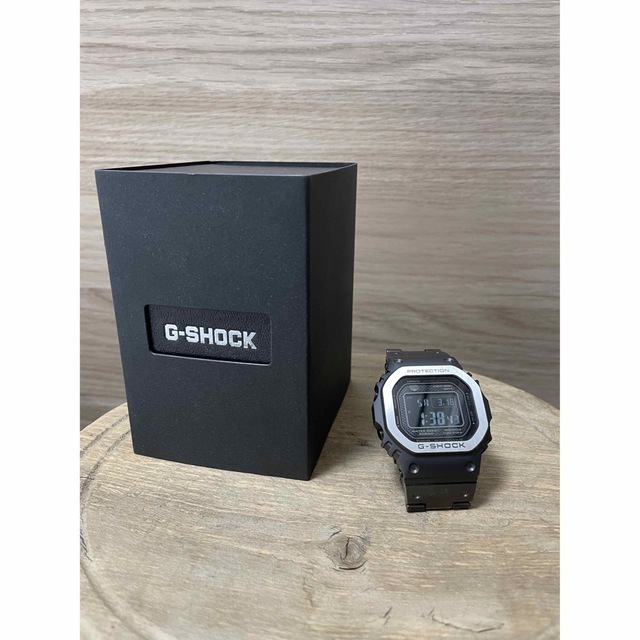 G-SHOCK(ジーショック)の【文様専用】G-SHOCK GMW-B5000MB-1JF 　定価77,000円 メンズの時計(腕時計(デジタル))の商品写真