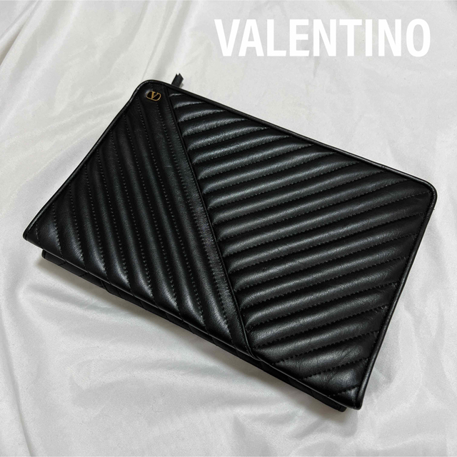 VALENTINO  クラッチバッグ　セカンドバッグ