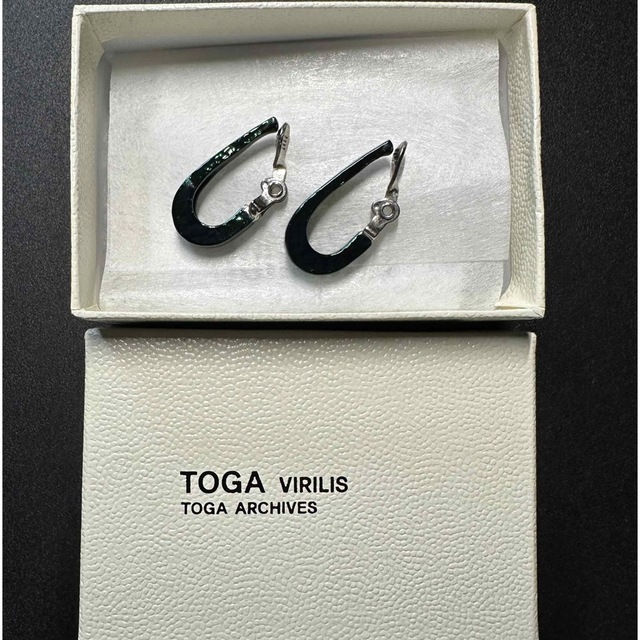 TOGA VIRILIS(トーガビリリース)のTOGA VIRILIS 21SS MOTIF EAR ACCESSORIES レディースのアクセサリー(イヤーカフ)の商品写真