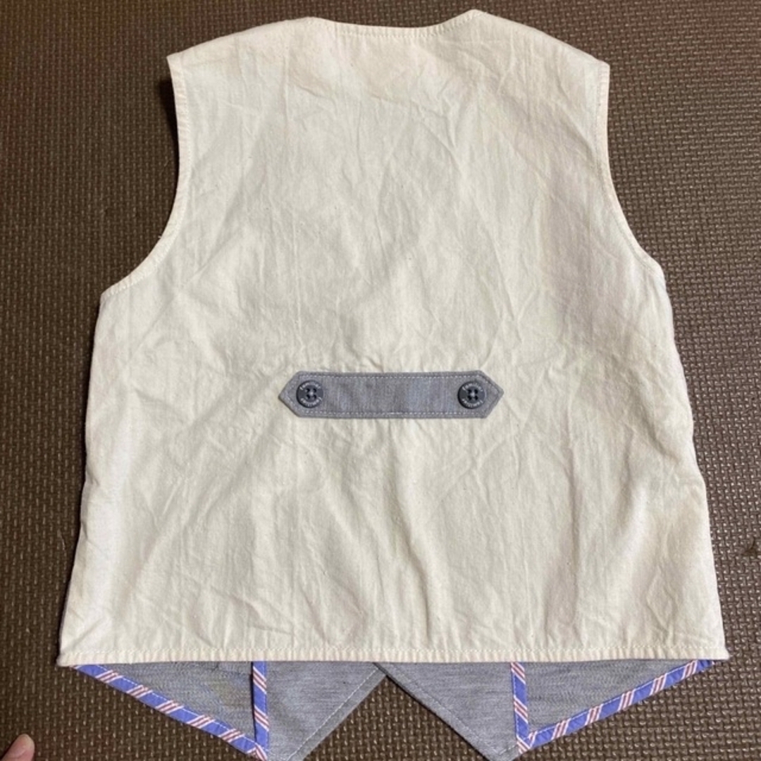 familiar(ファミリア)のベスト キッズ/ベビー/マタニティのキッズ服男の子用(90cm~)(その他)の商品写真