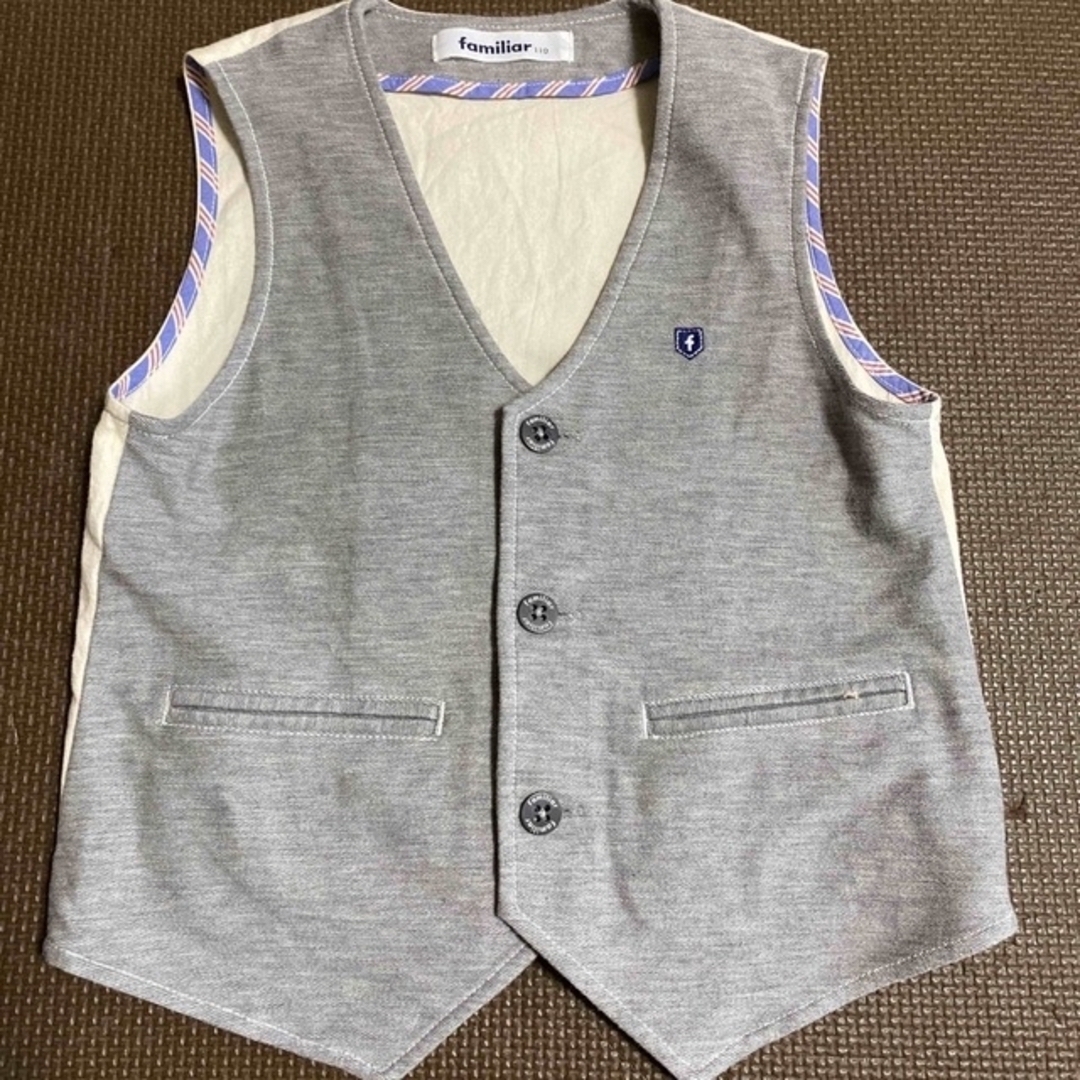 familiar(ファミリア)のベスト キッズ/ベビー/マタニティのキッズ服男の子用(90cm~)(その他)の商品写真