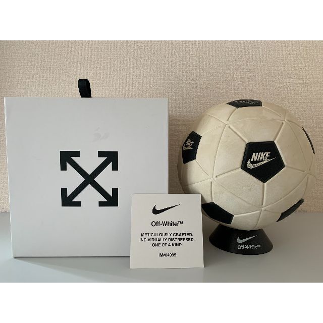 OFF-WHITE(オフホワイト)のNikelab × Off-White サッカー ボール スポーツ/アウトドアのサッカー/フットサル(ボール)の商品写真