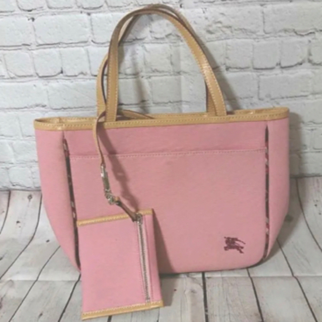 Burberry バーバリーブルーレーベルトートバッグ 特别免费送货 www